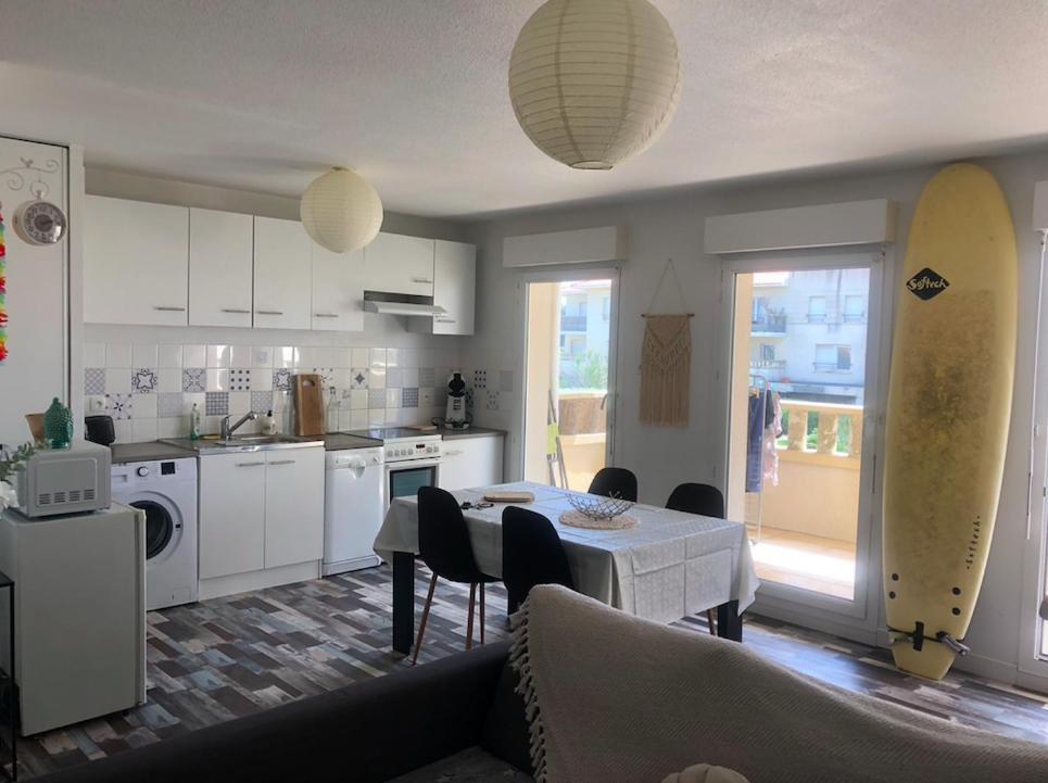 T2, Bord De Et Piscine Appartement *